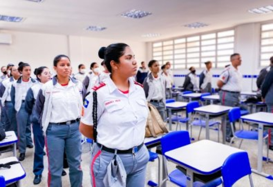 As audiências públicas para discutir a ampliação do modelo cívico-militar na Rede Estadual de Mato Grosso começam nesta terça-feira (24.2) e seguem até amanhã, dia 25 de fevereiro. A iniciativa faz parte da consulta aberta pela Secretaria de Esta