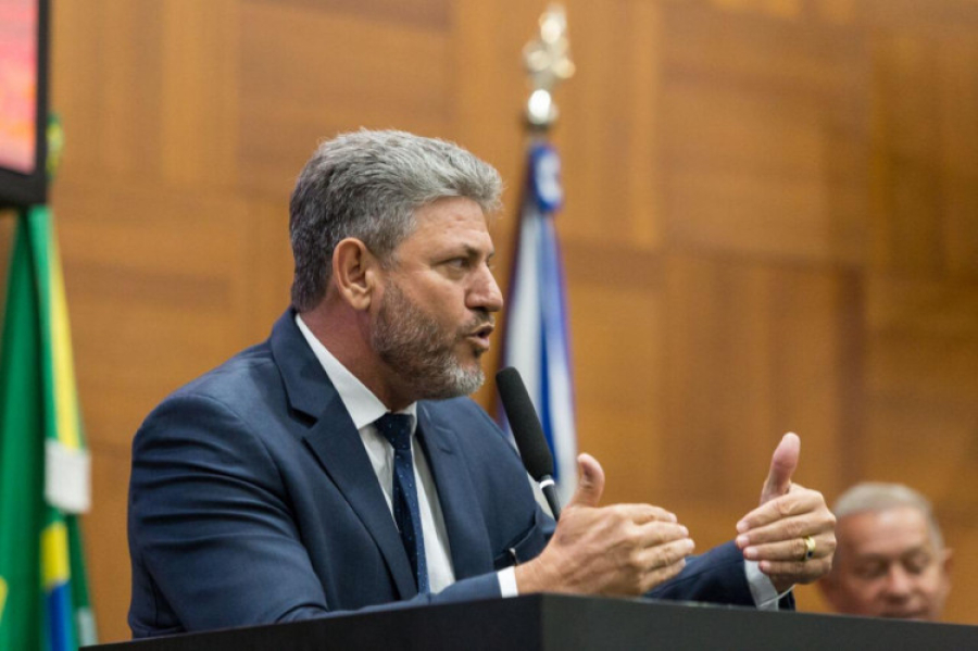 MP pede investigação contra deputado de MT que comemorou contrato de R$ 200 milhões