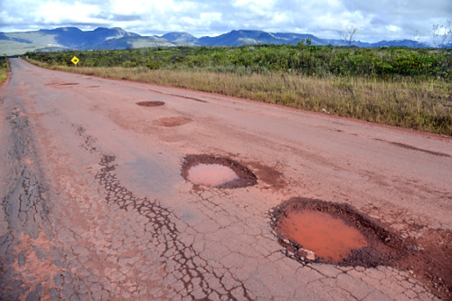 Governo de MT abre licitação de R$ 61 milhões para restauração de rodovia  MT 322