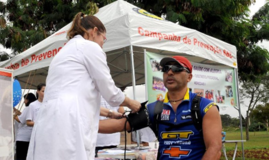 Pesquisa para prevenção do AVC busca 8,5 mil voluntários para testes com polipílula